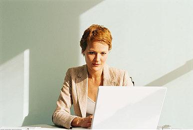 《四海兄弟：故乡》没采用开放世界 是因为三代没达到预期